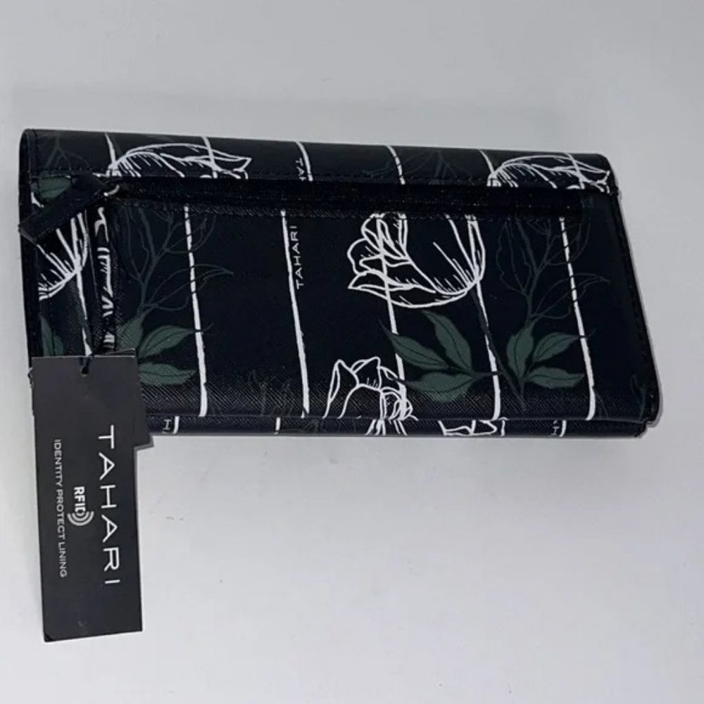 NWT TAHARI RFID VEGAN LEATHER FLORAL WALLET